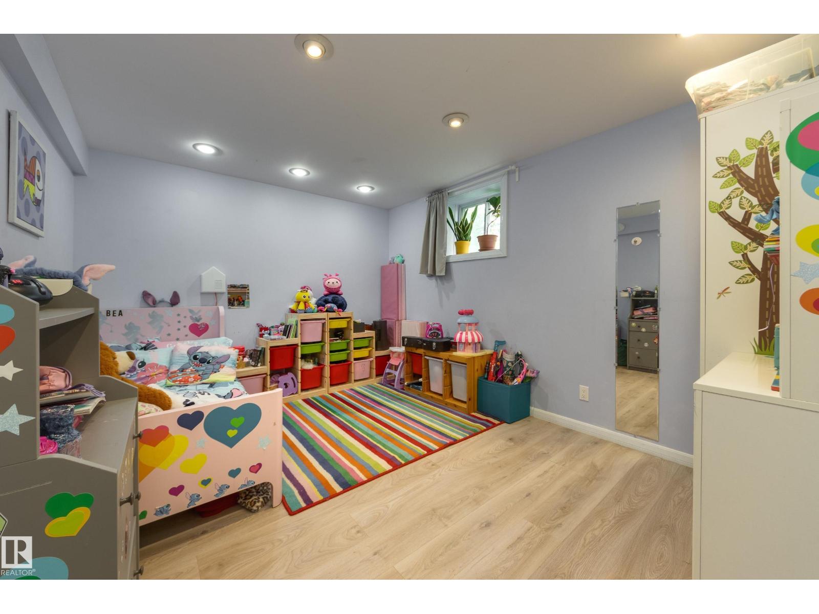 10631 71 AV NW — photo 21