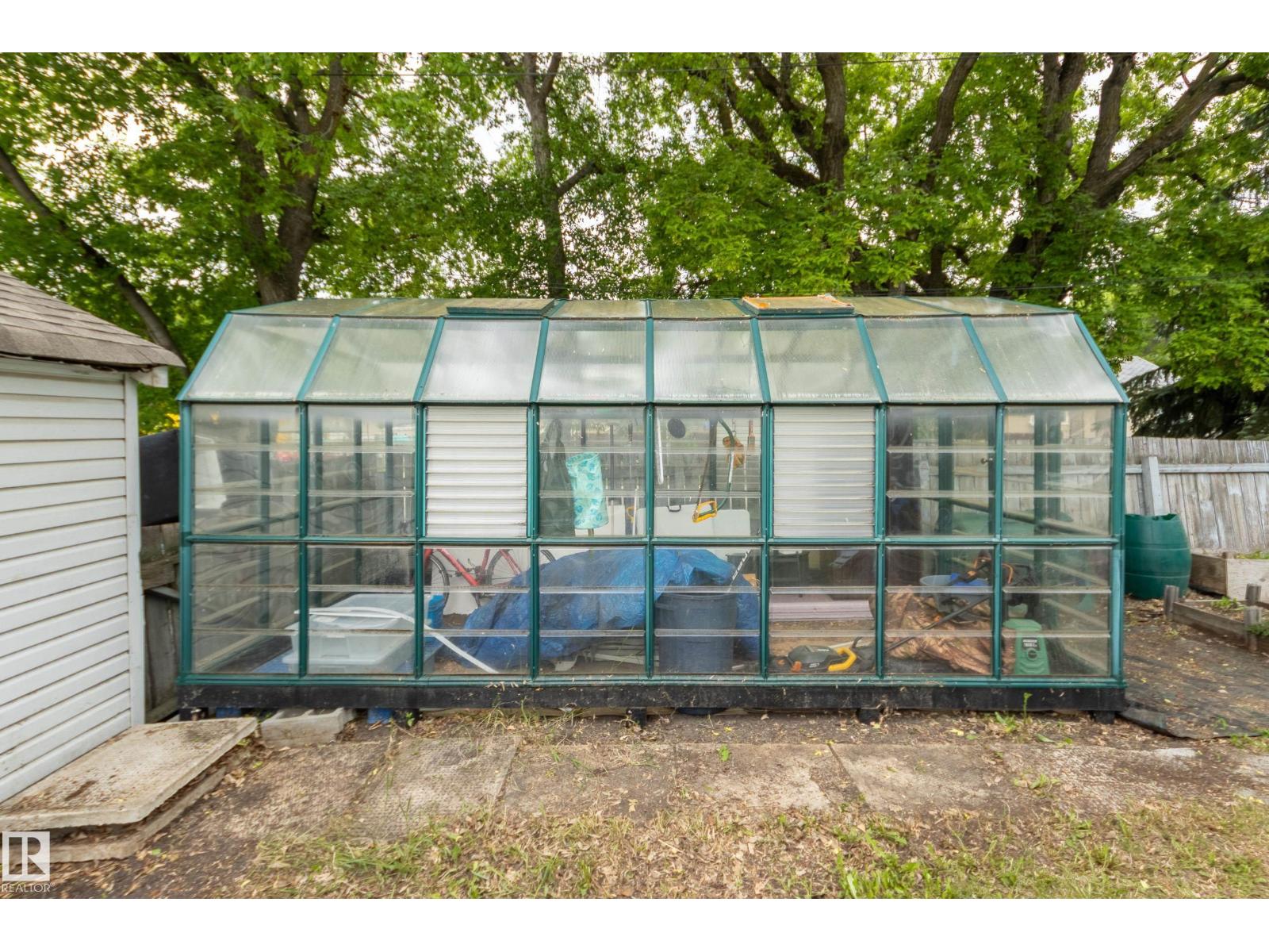 10631 71 AV NW — photo 36