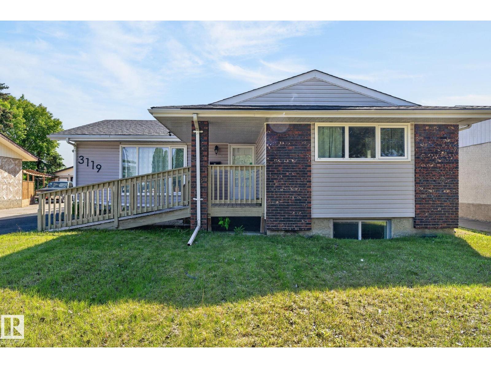 3119 104 ST NW - 1