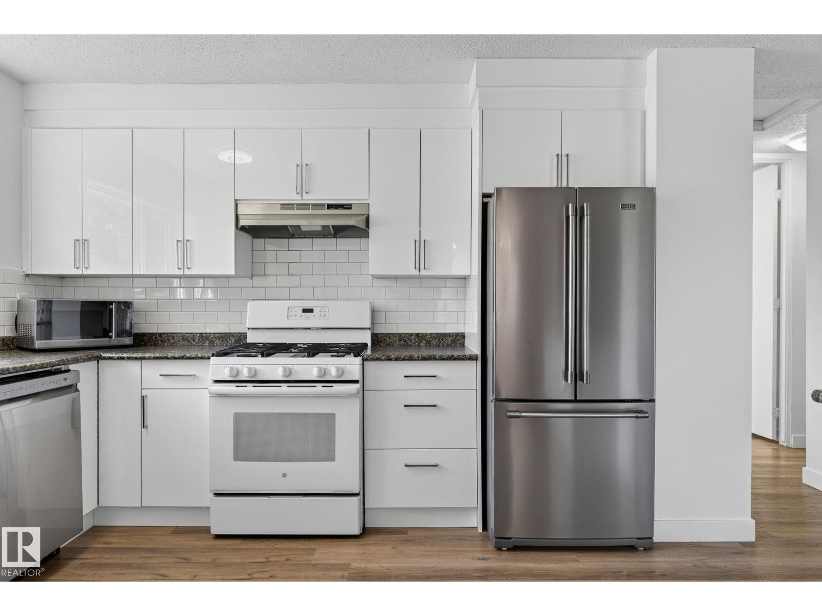 3119 104 ST NW - 11