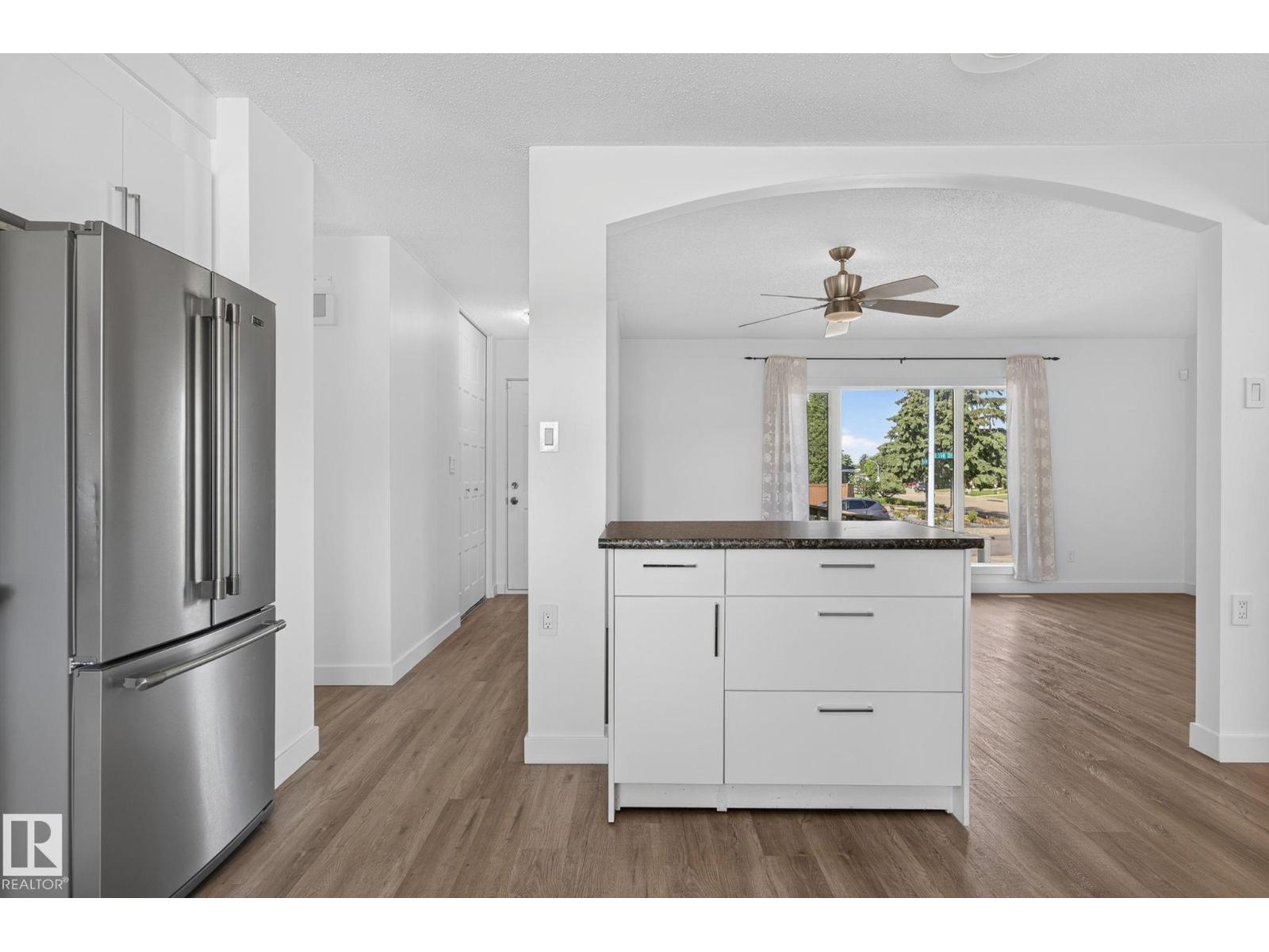 3119 104 ST NW - 15