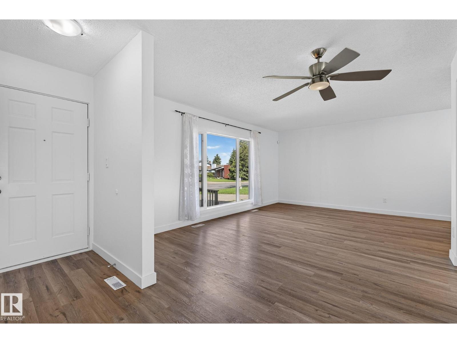3119 104 ST NW - 2