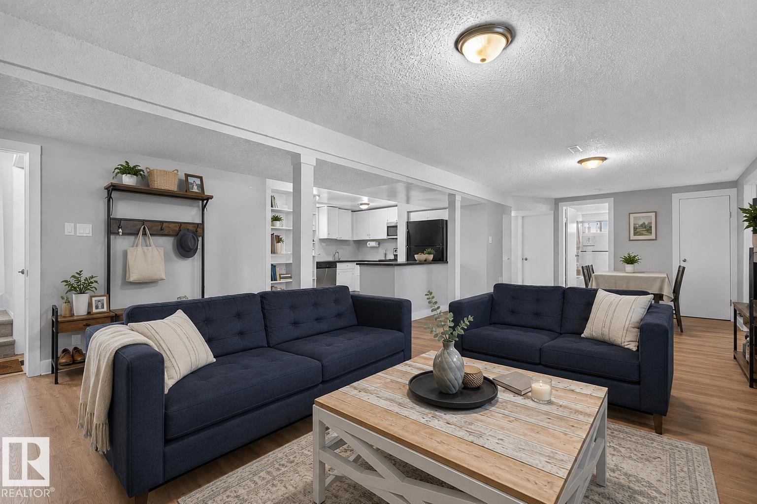 3119 104 ST NW - 30
