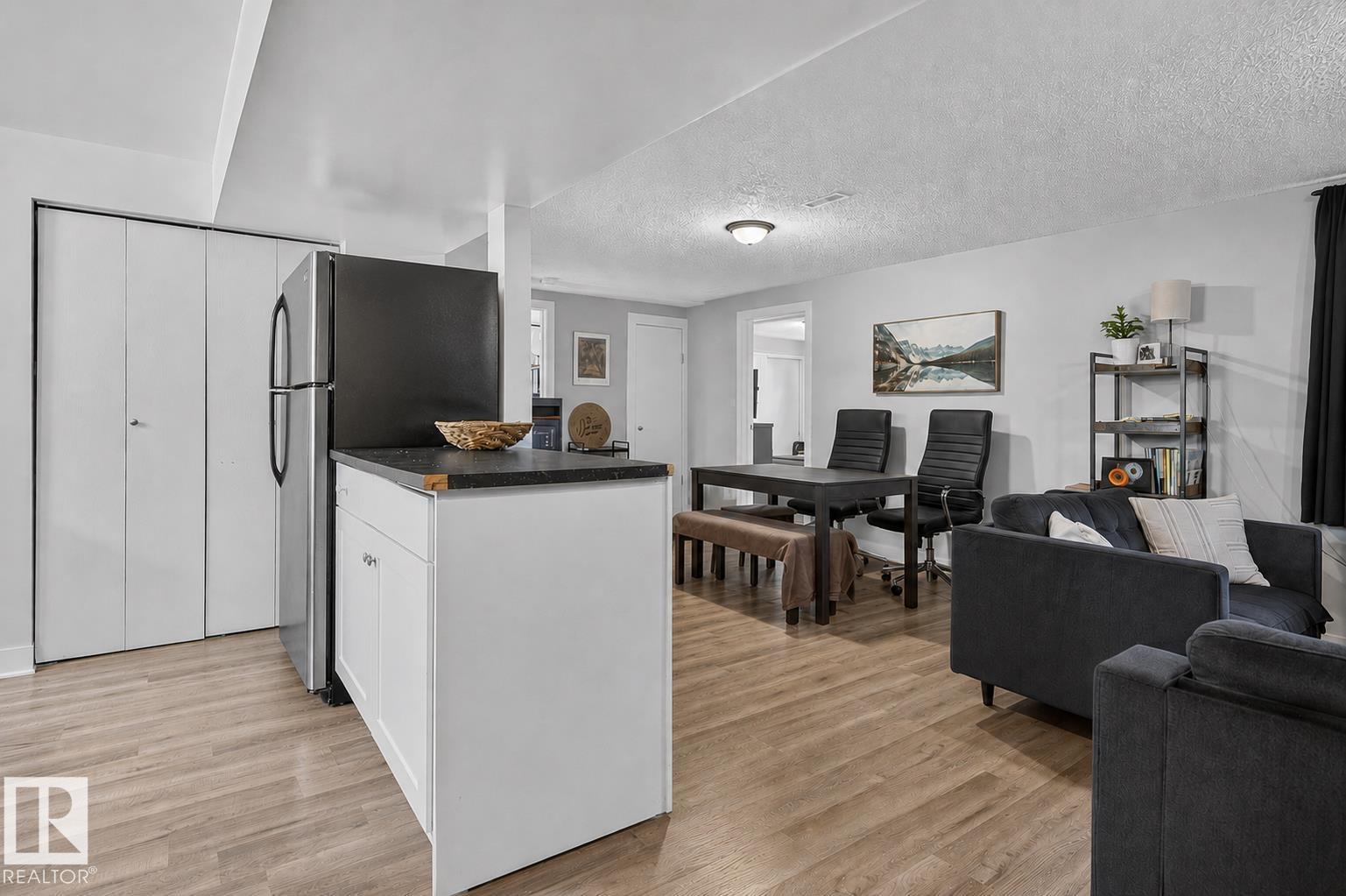 3119 104 ST NW - 31