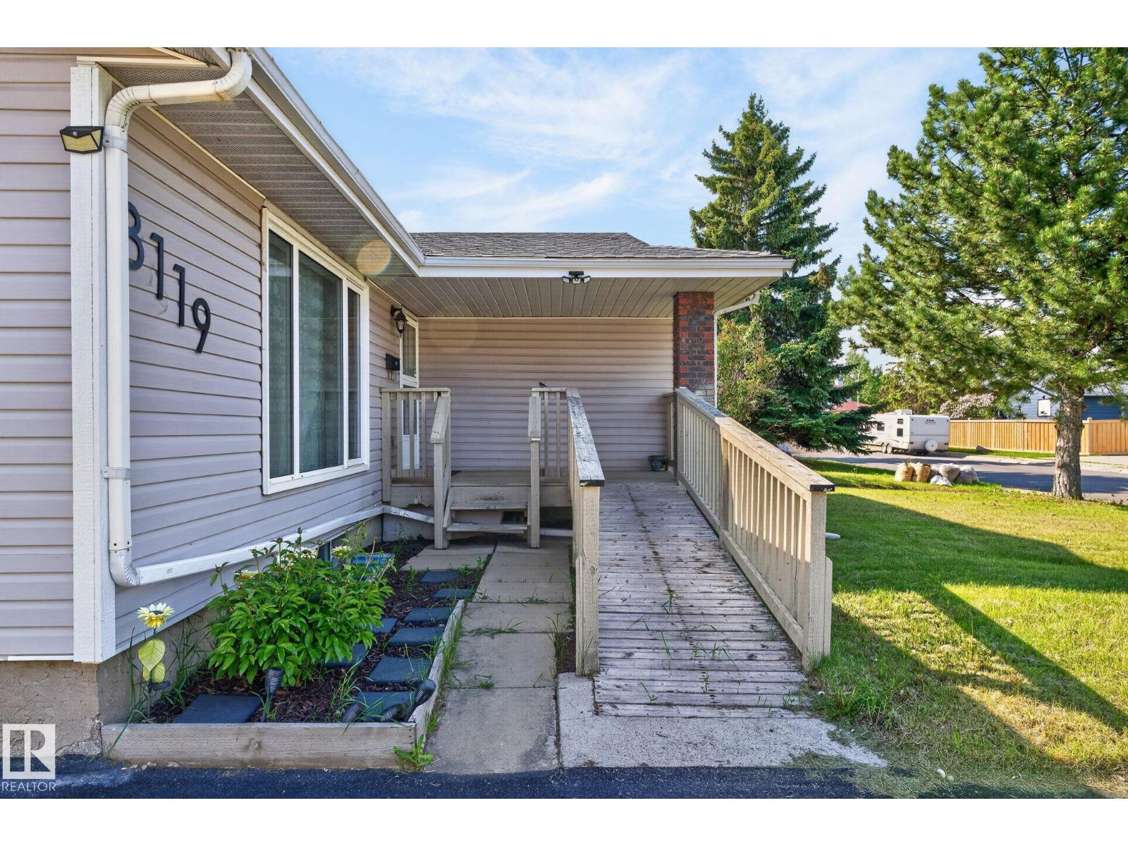 3119 104 ST NW - 42