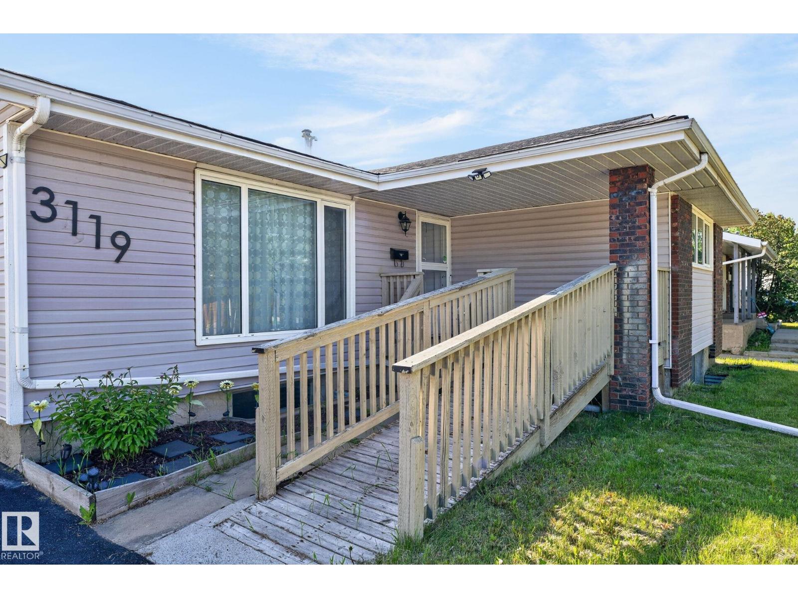 3119 104 ST NW - 43