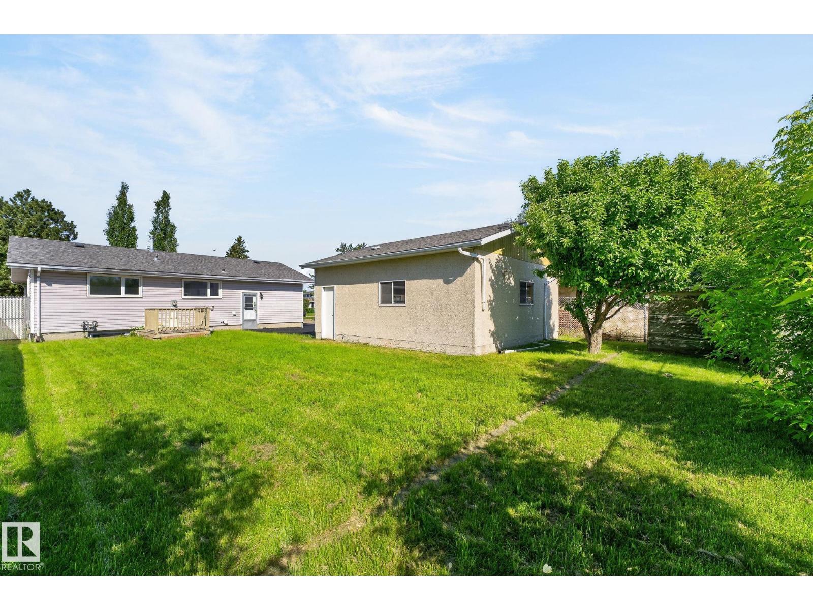 3119 104 ST NW - 48