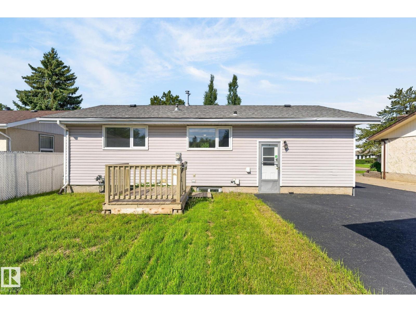 3119 104 ST NW - 49