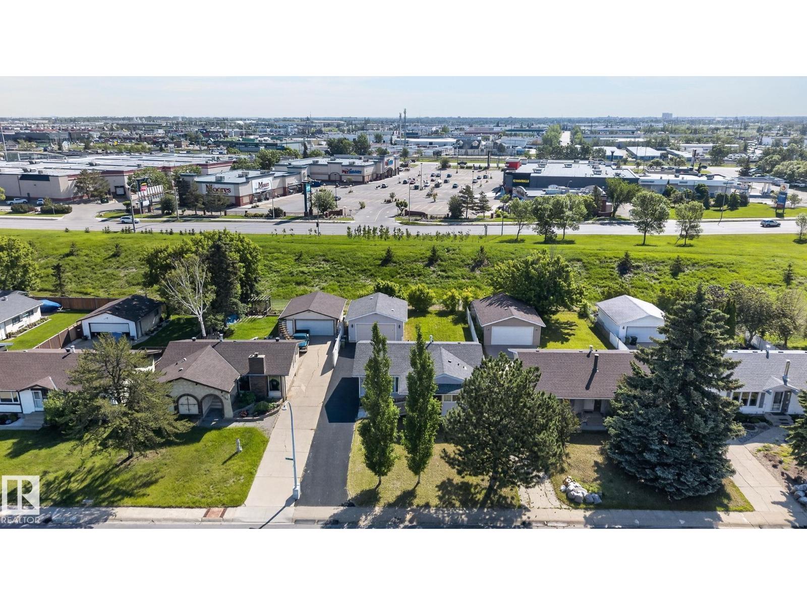 3119 104 ST NW - 52