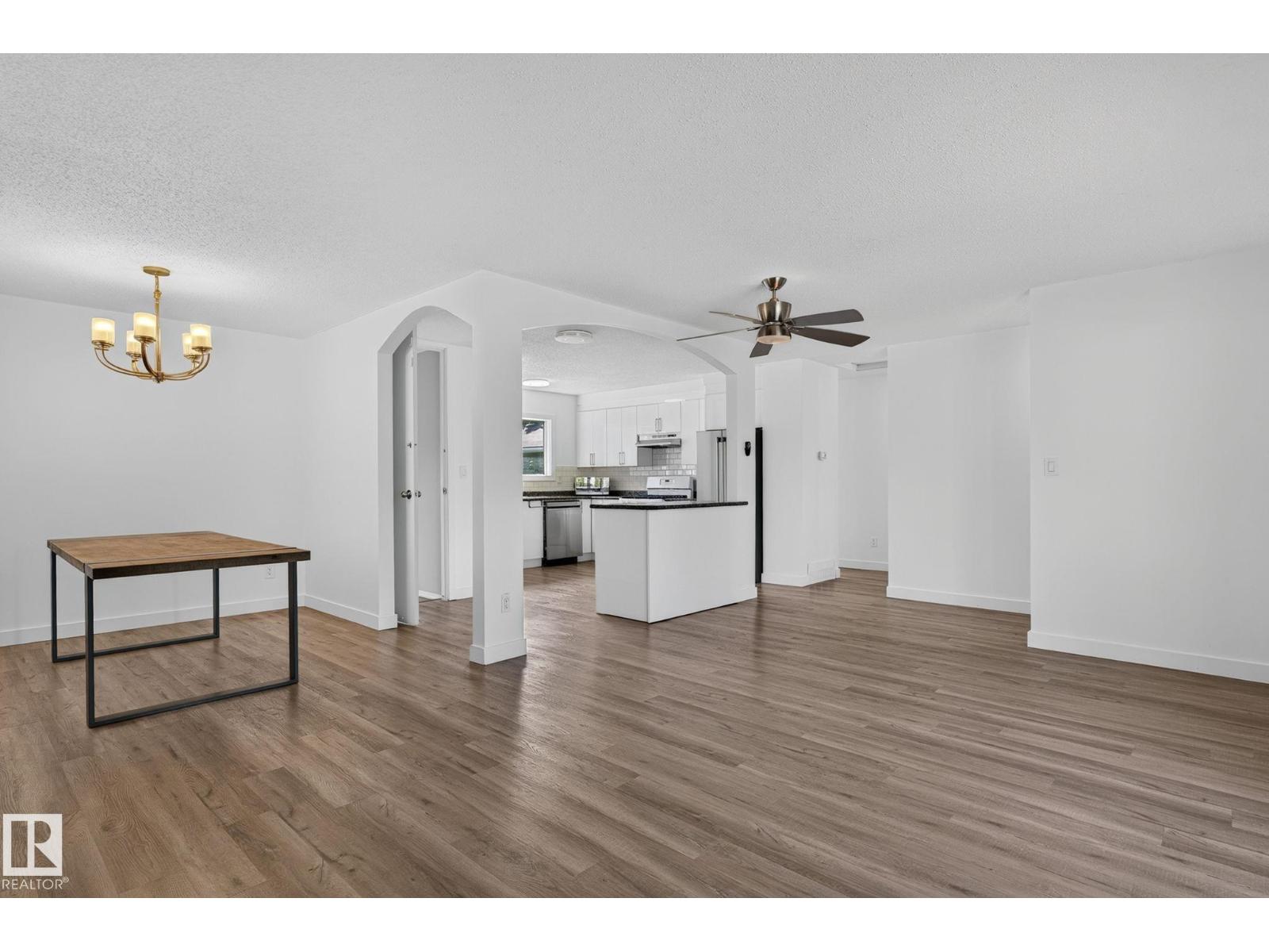 3119 104 ST NW - 6