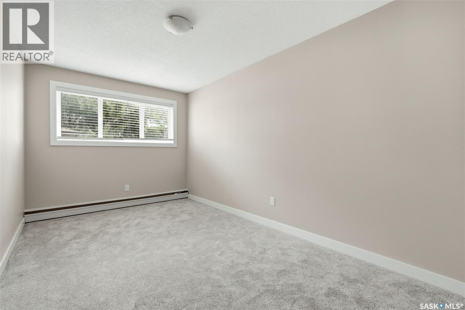 #3 230 Broadway AVENUE E - 11