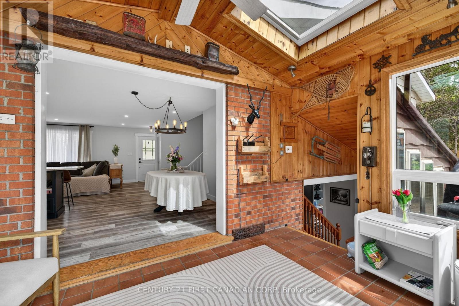 10383 ILDERTON ROAD - 14