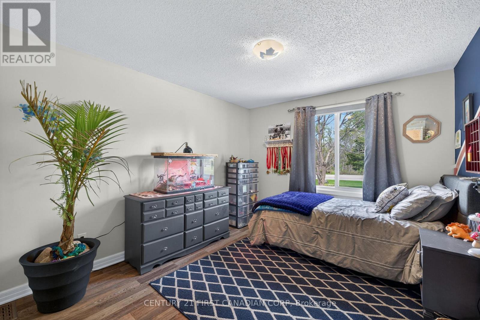 10383 ILDERTON ROAD - 21