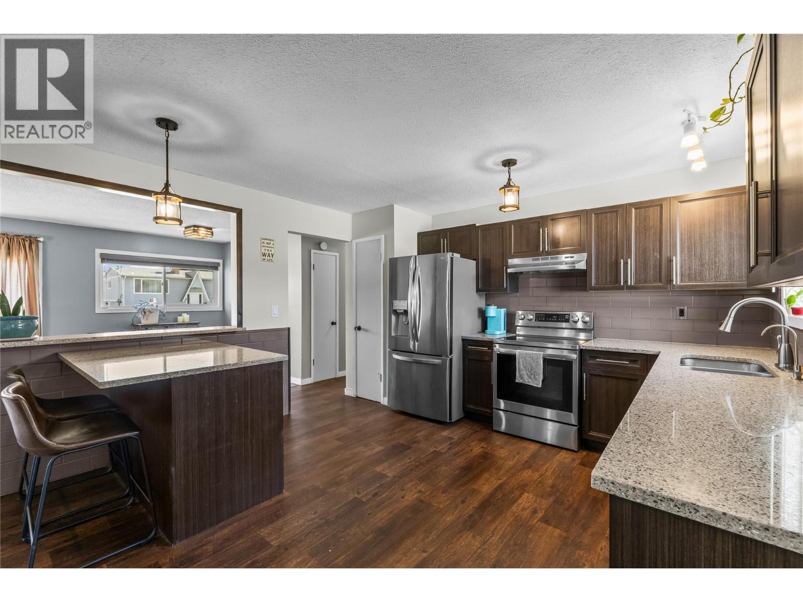 440 Primrose Road - 12