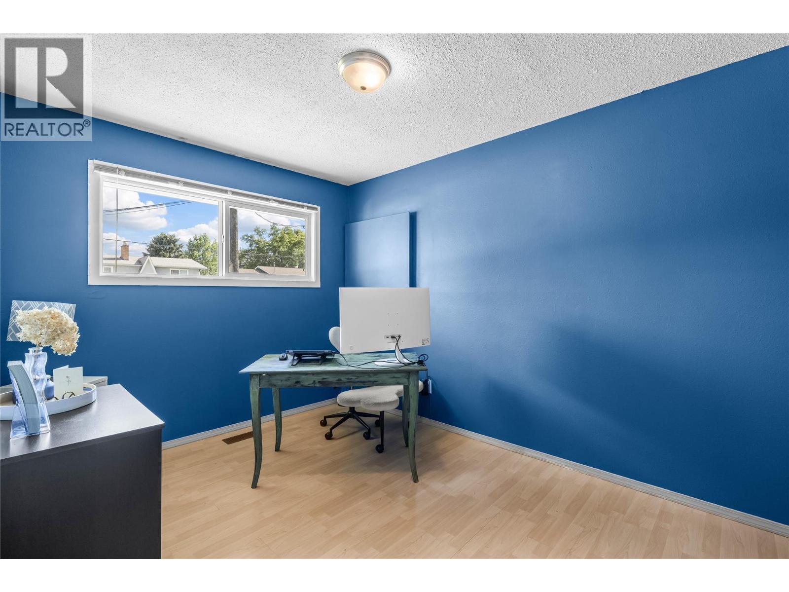 440 Primrose Road - 33