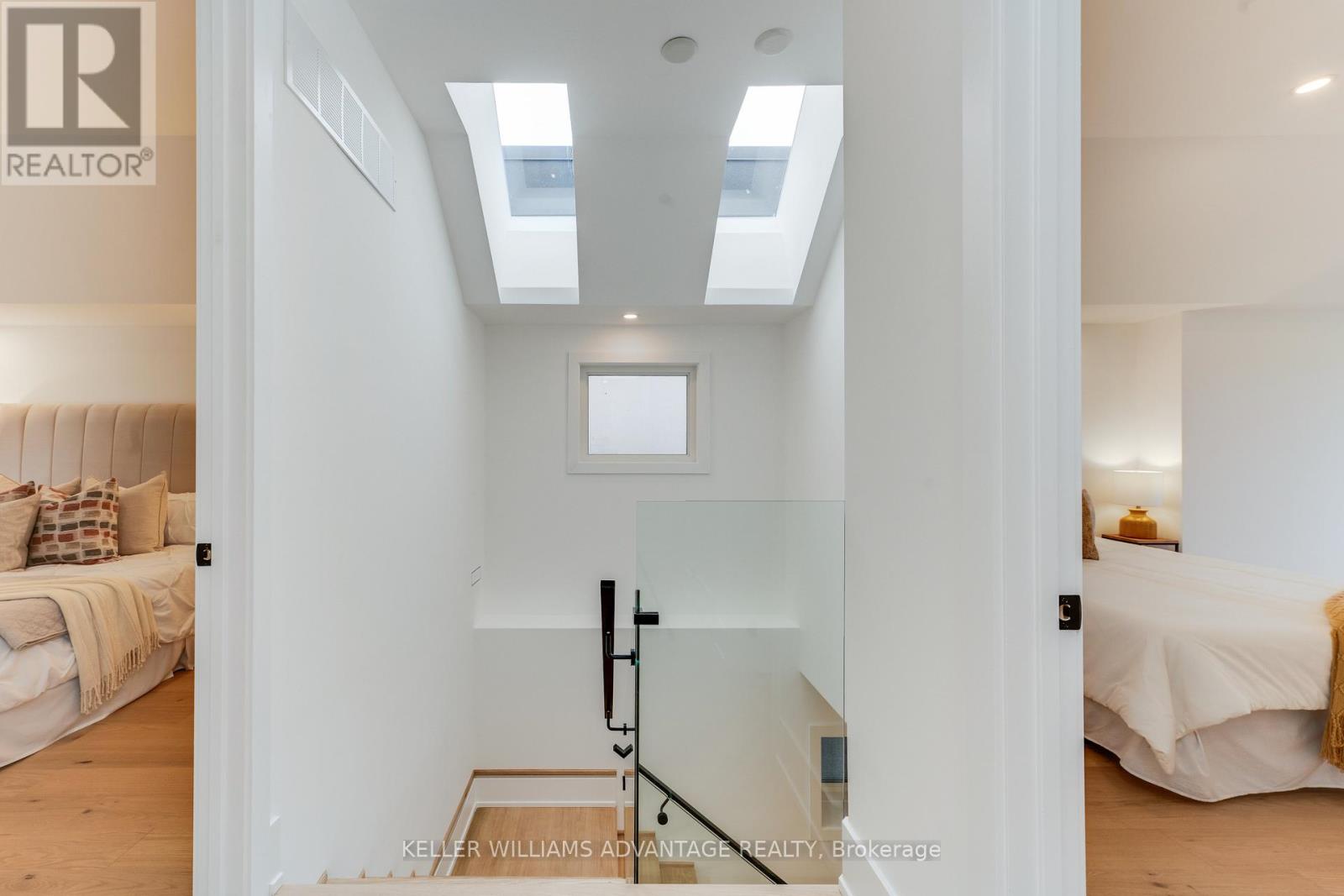 121 DURANT AVENUE - 19