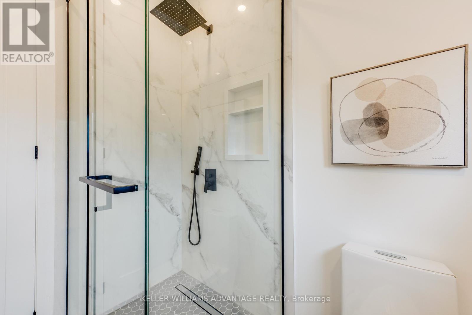 121 DURANT AVENUE - 29