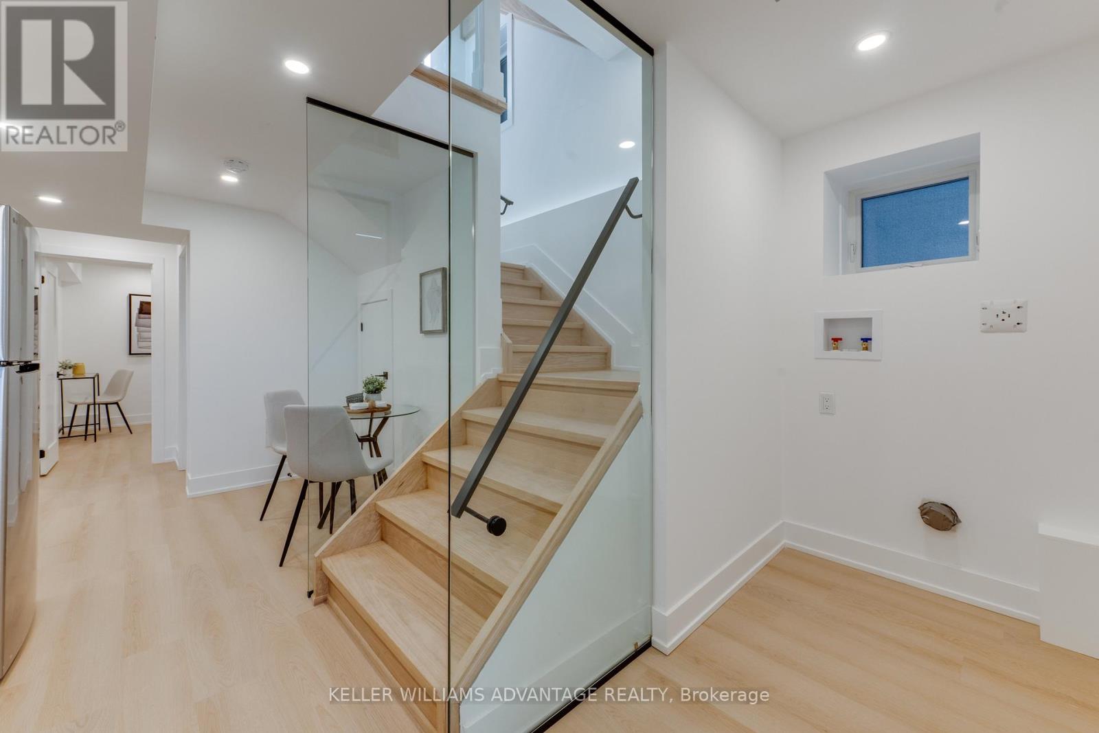 121 DURANT AVENUE - 35