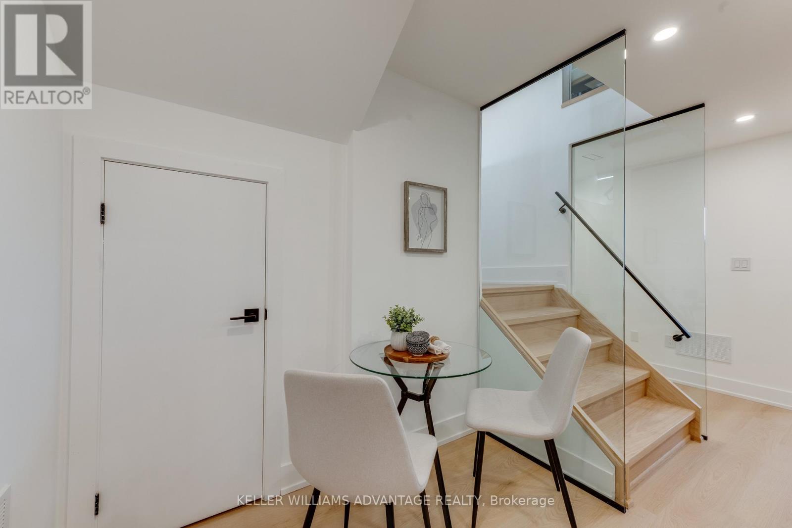 121 DURANT AVENUE - 38