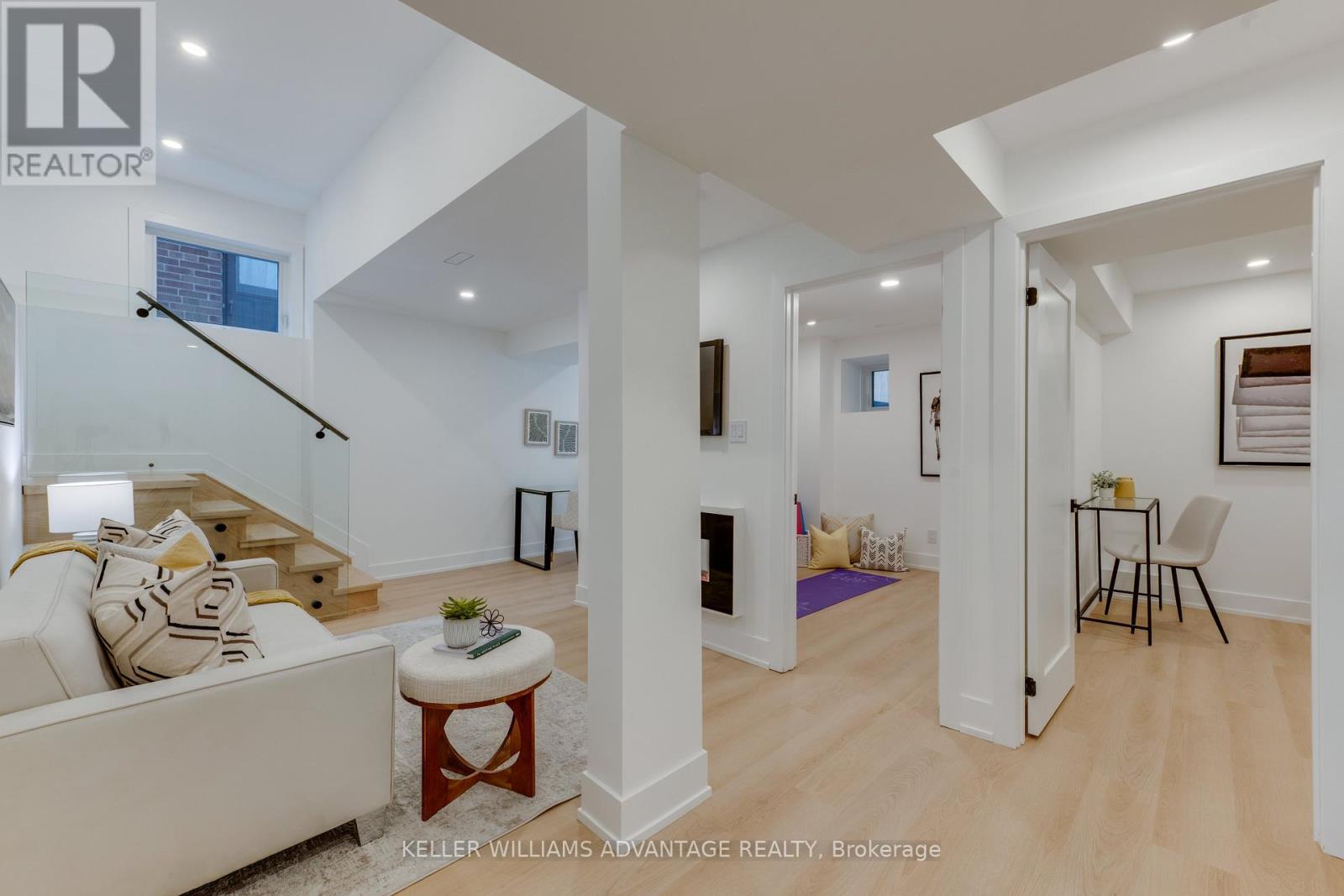 121 DURANT AVENUE - 39
