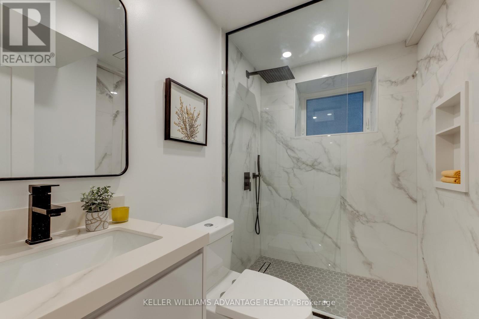 121 DURANT AVENUE - 40