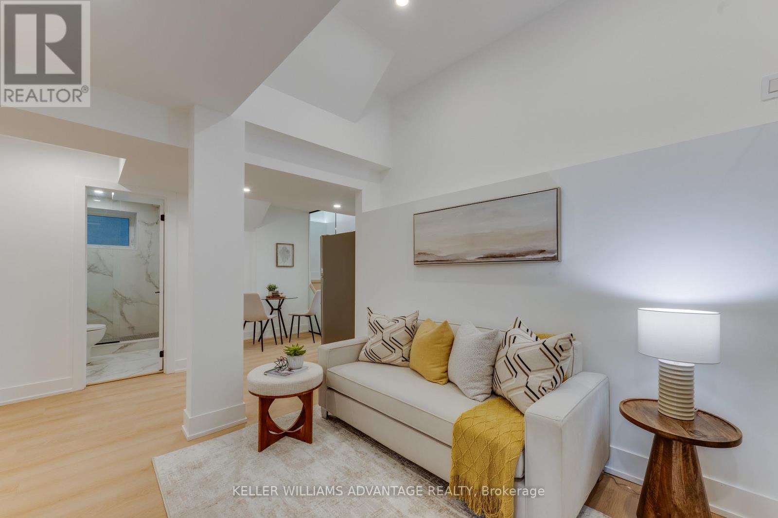 121 DURANT AVENUE - 45