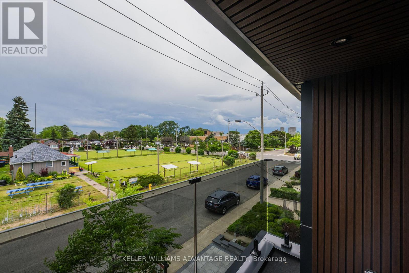 121 DURANT AVENUE - 50
