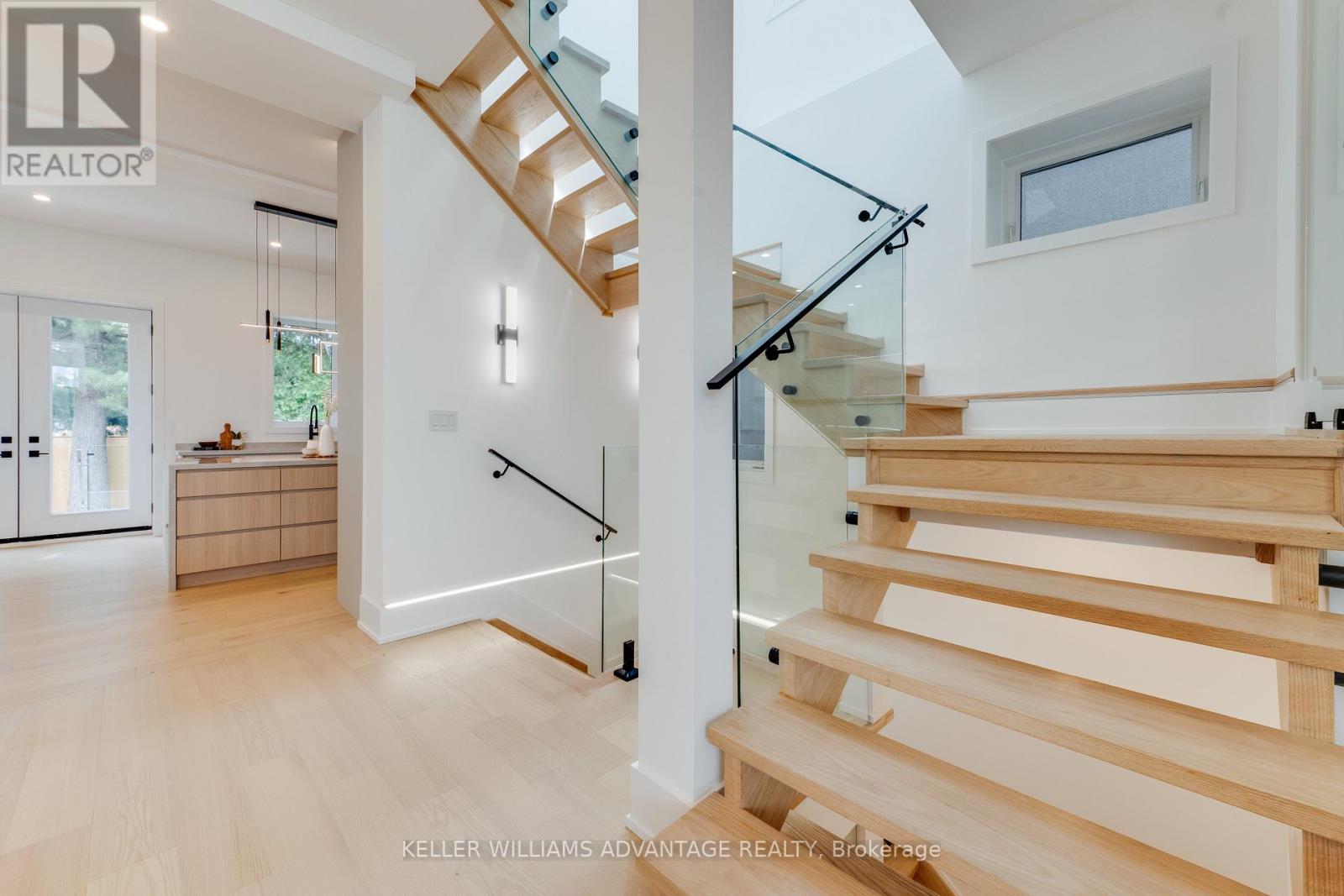 121 DURANT AVENUE - 7
