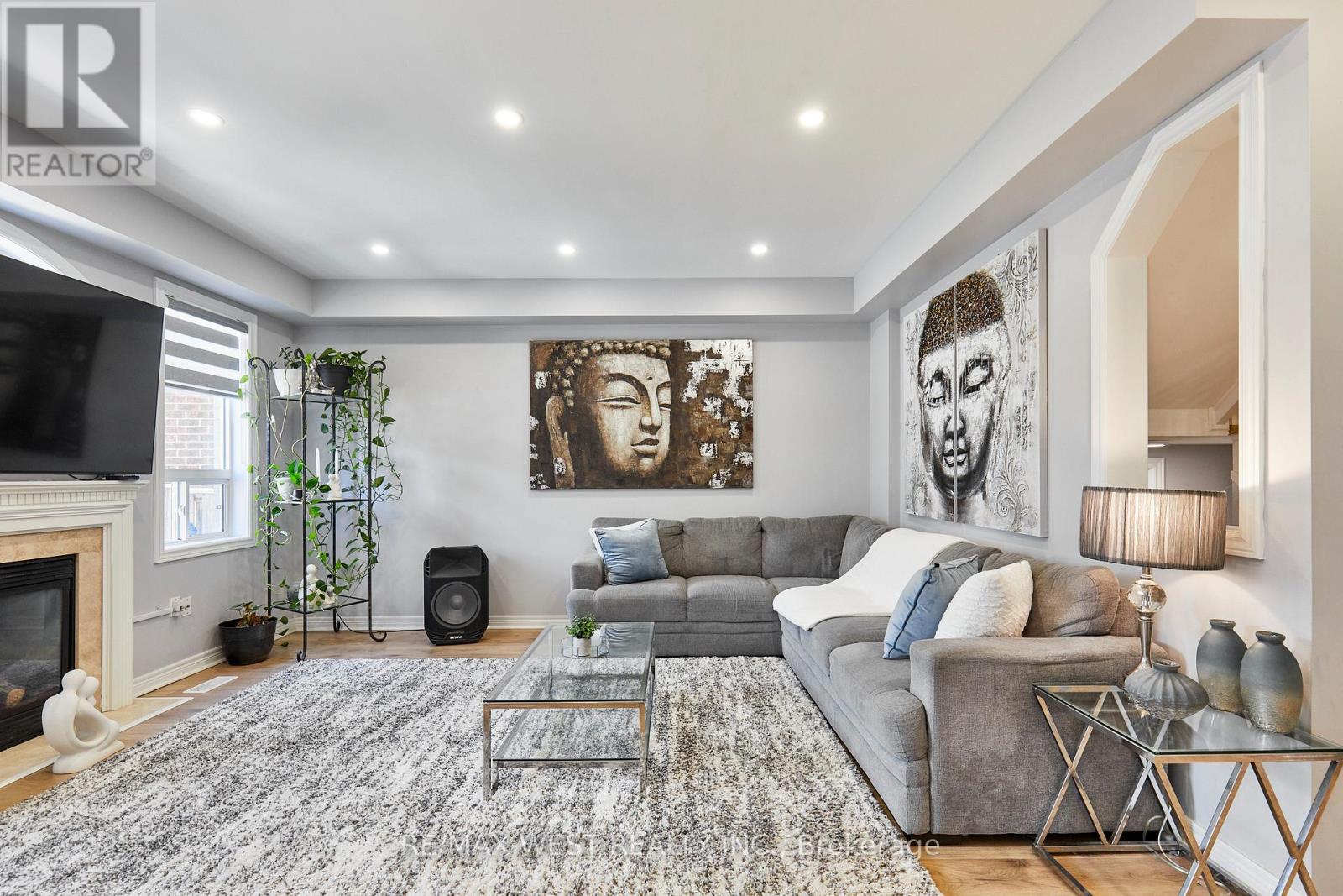 67 KENILWORTH CRESCENT - 10