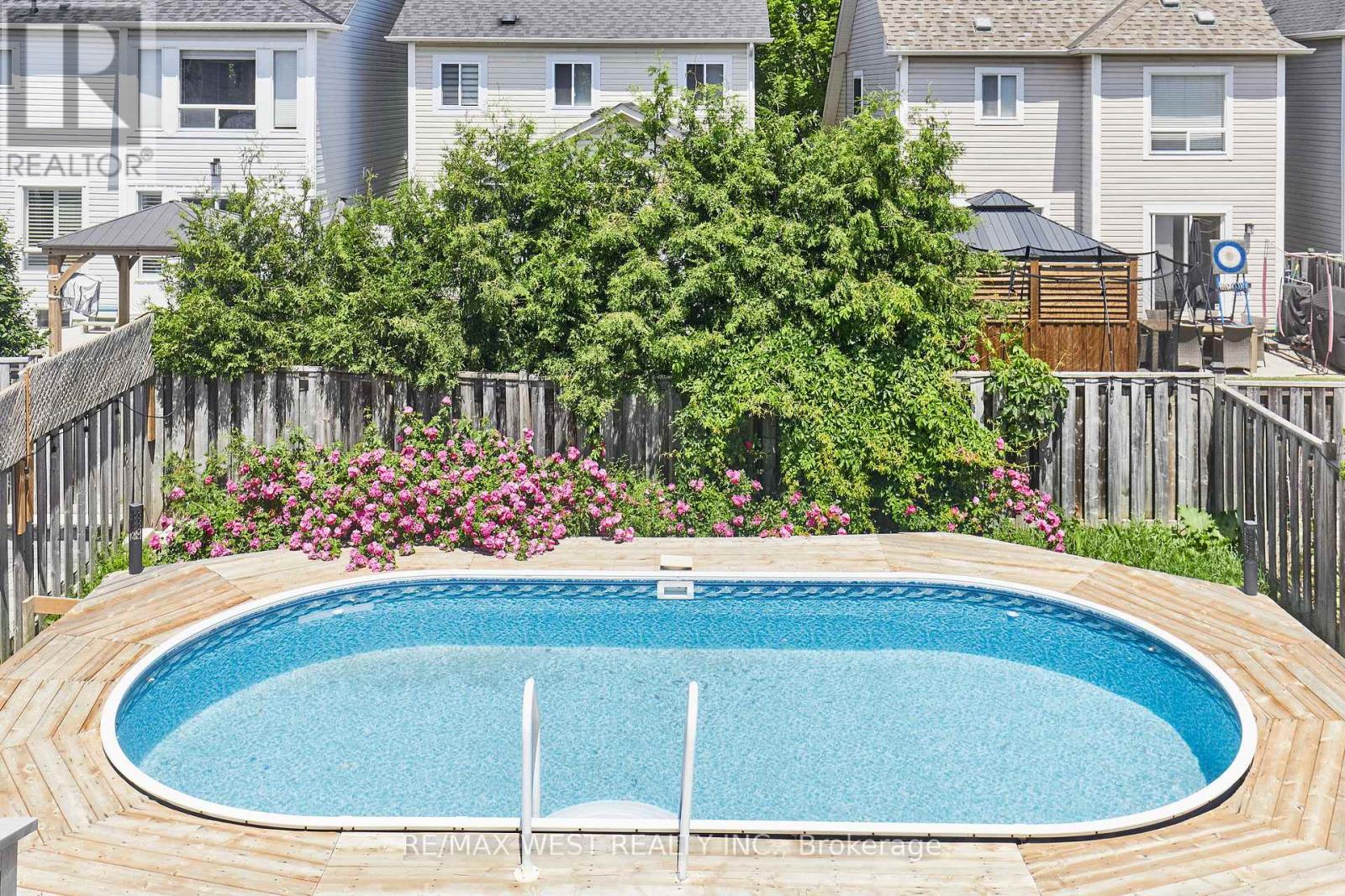 67 KENILWORTH CRESCENT - 21