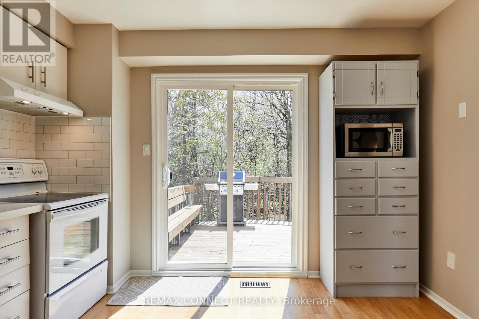 72 STUART ROAD - 11