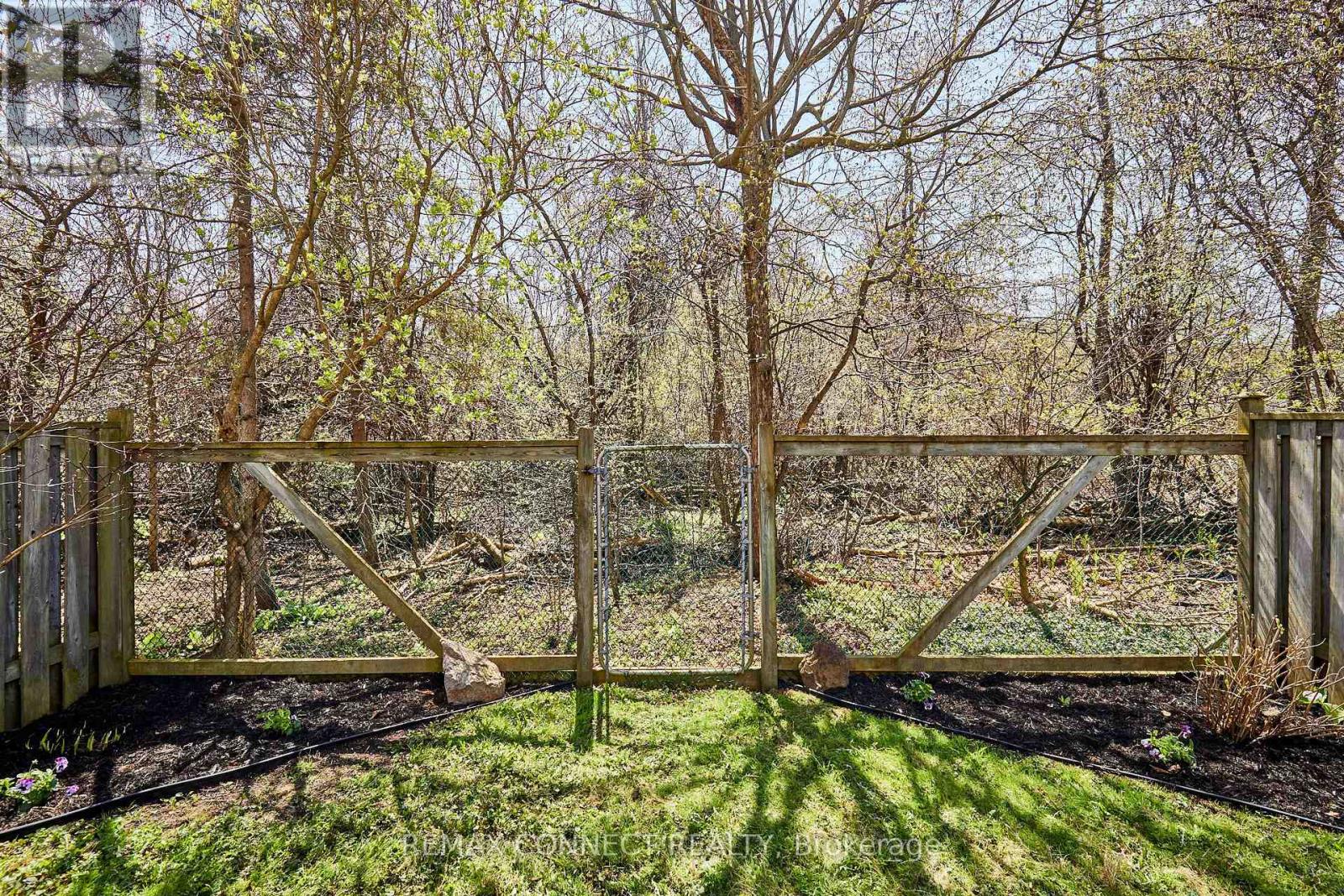 72 STUART ROAD - 41