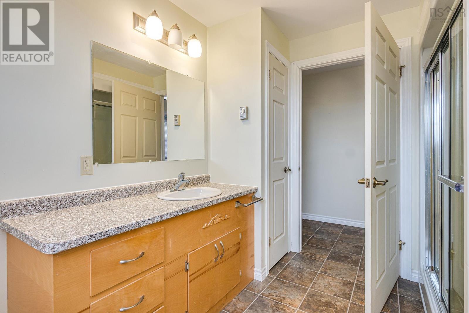12 Lighthouse Road - 13