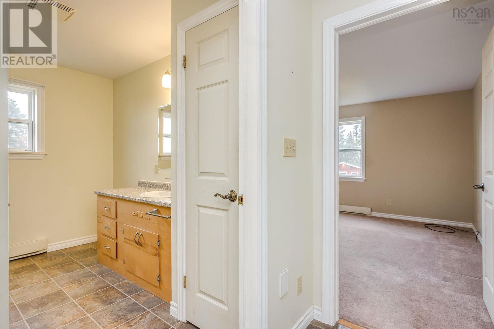 12 Lighthouse Road - 10