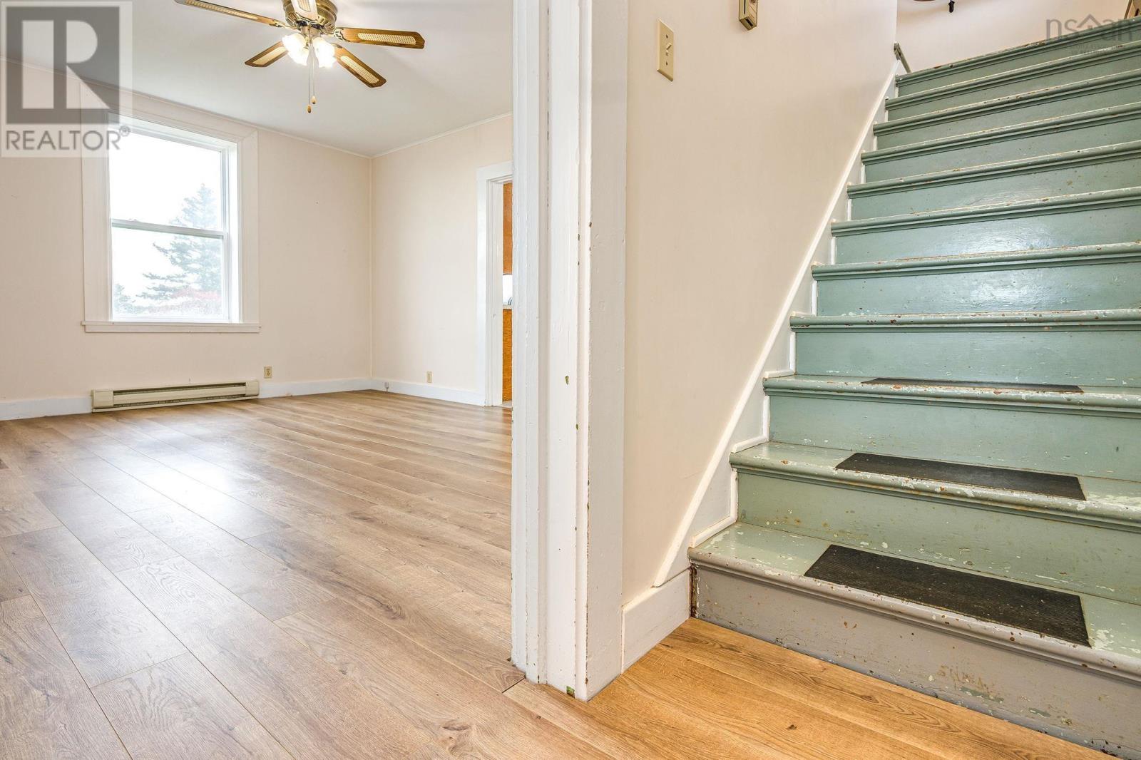 12 Lighthouse Road - 28