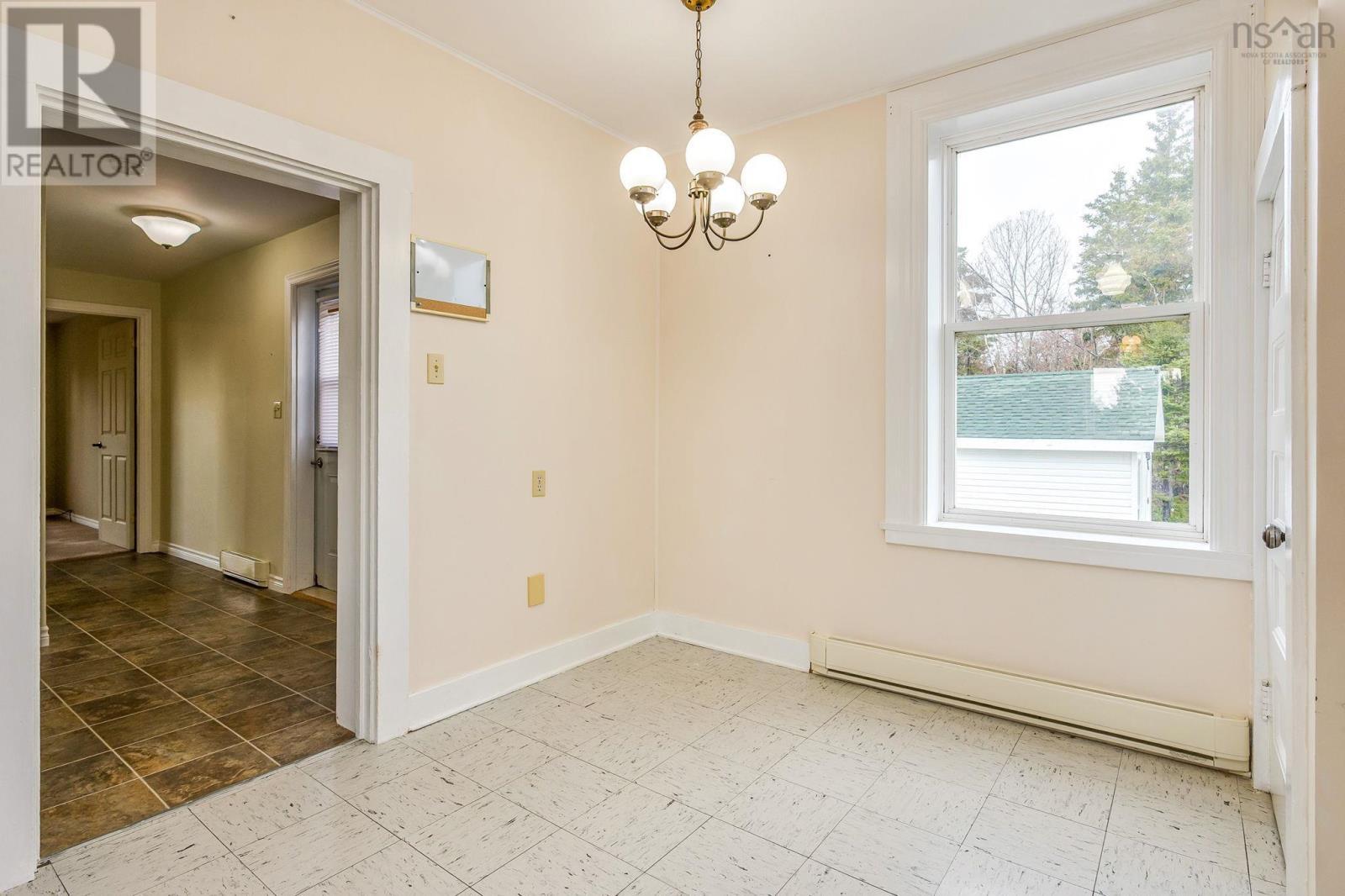 12 Lighthouse Road - 21