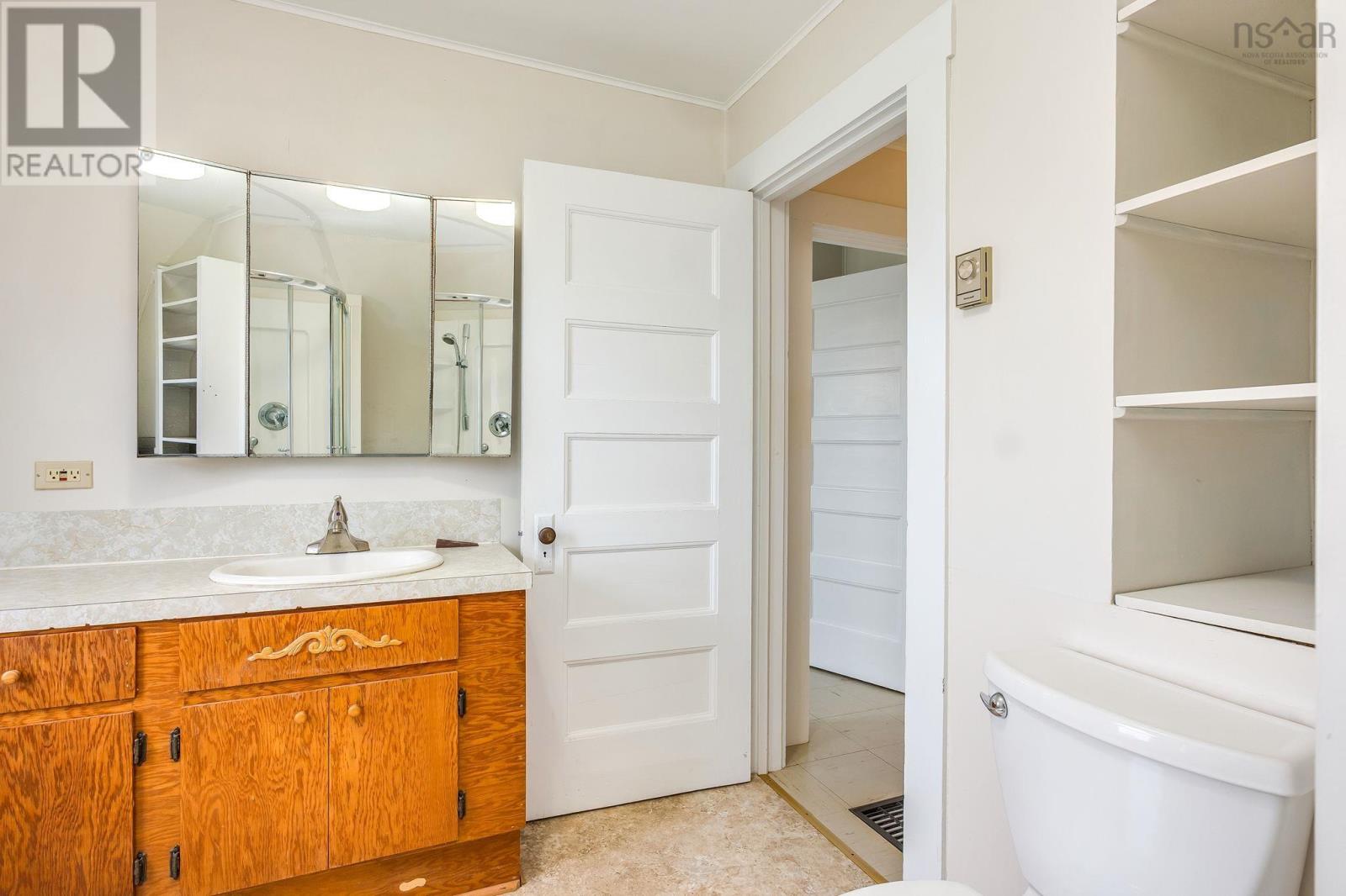 12 Lighthouse Road - 31