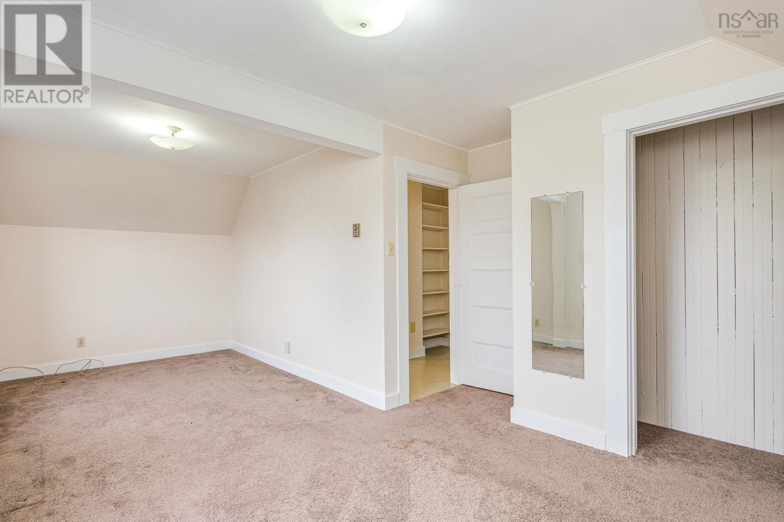 12 Lighthouse Road - 36