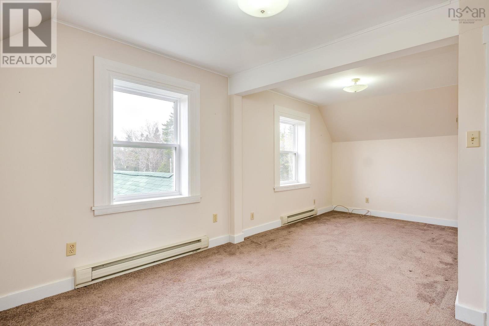 12 Lighthouse Road - 34