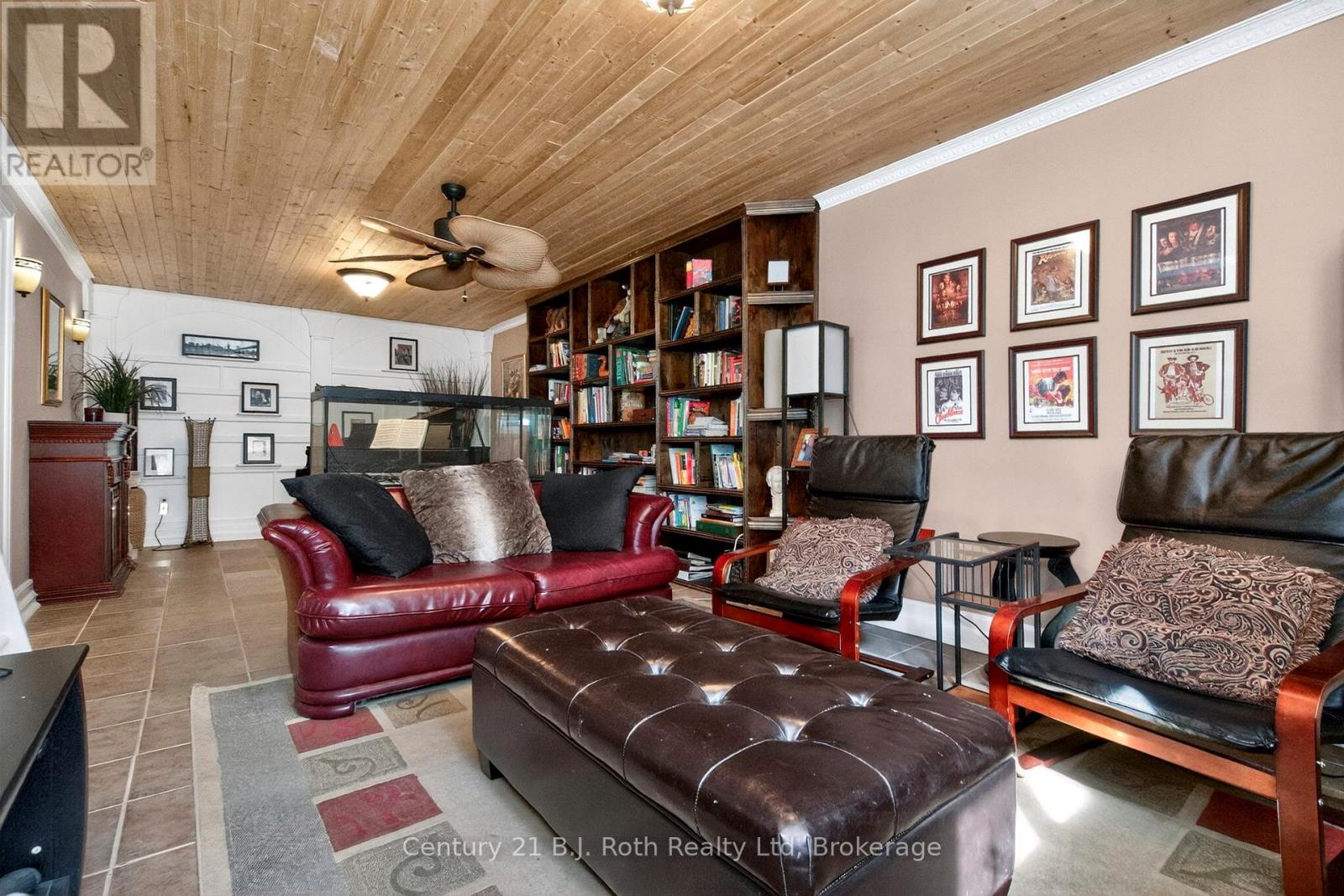 59 WITHALL GROVE - Image 29
