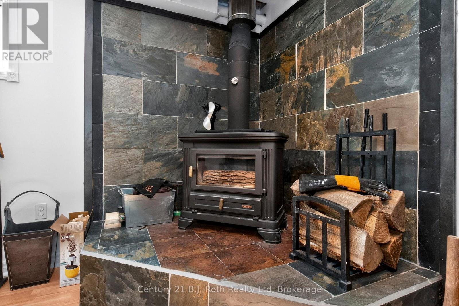 59 WITHALL GROVE - Image 34