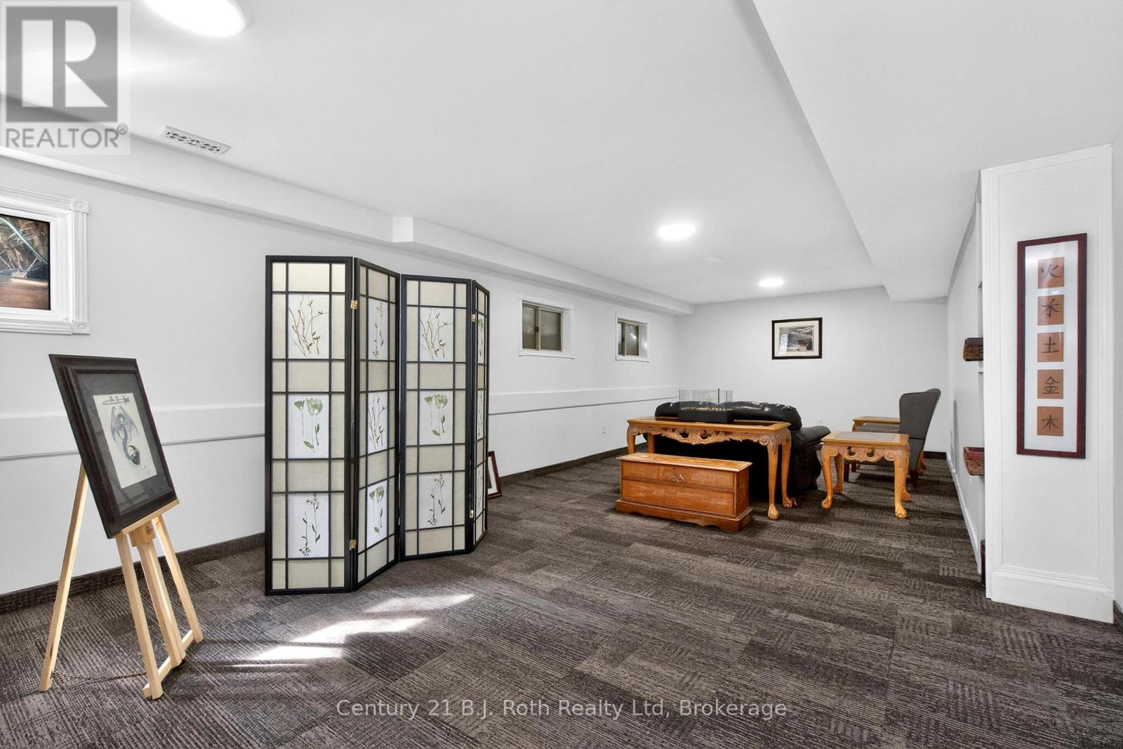 59 WITHALL GROVE - Image 35