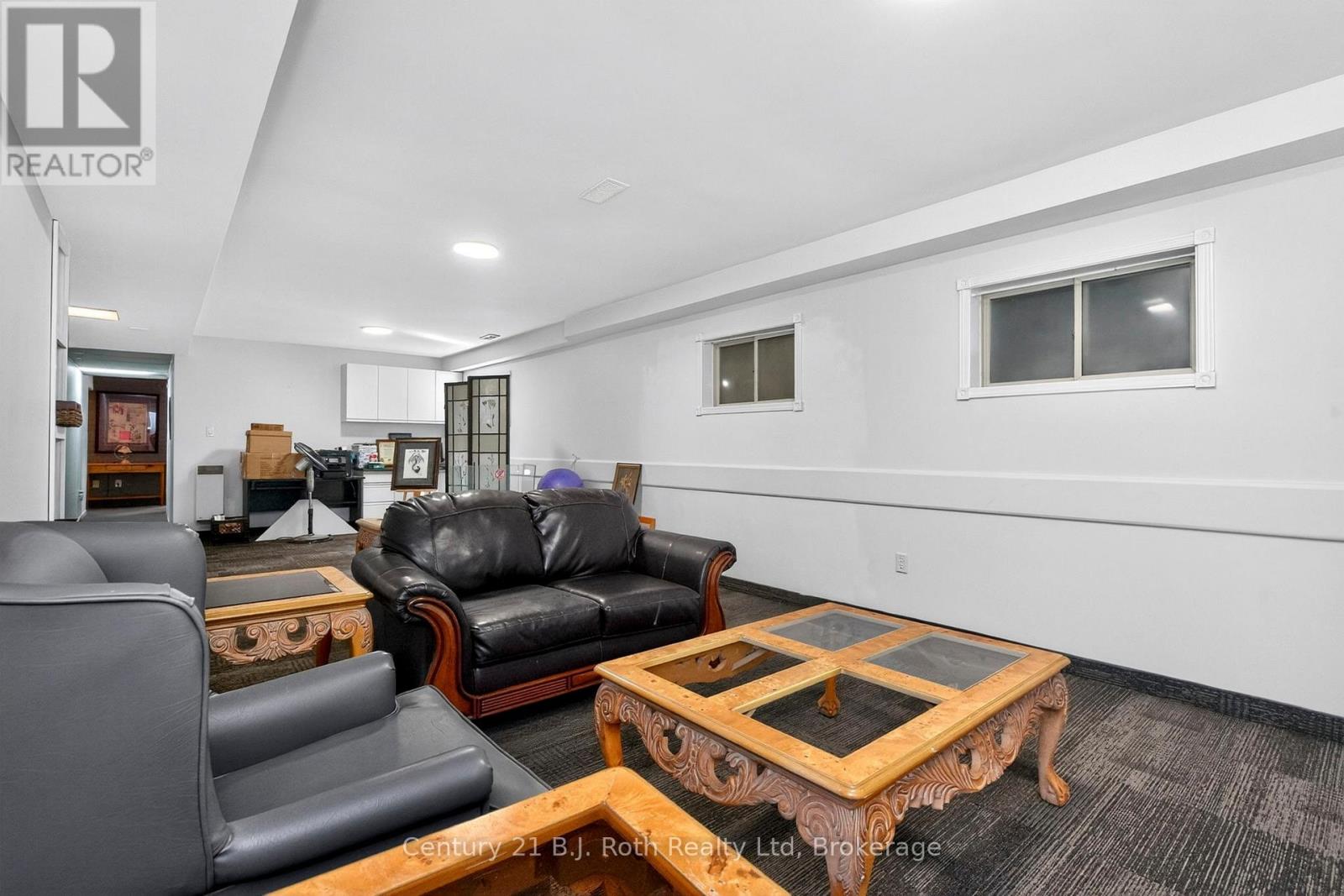 59 WITHALL GROVE - Image 36