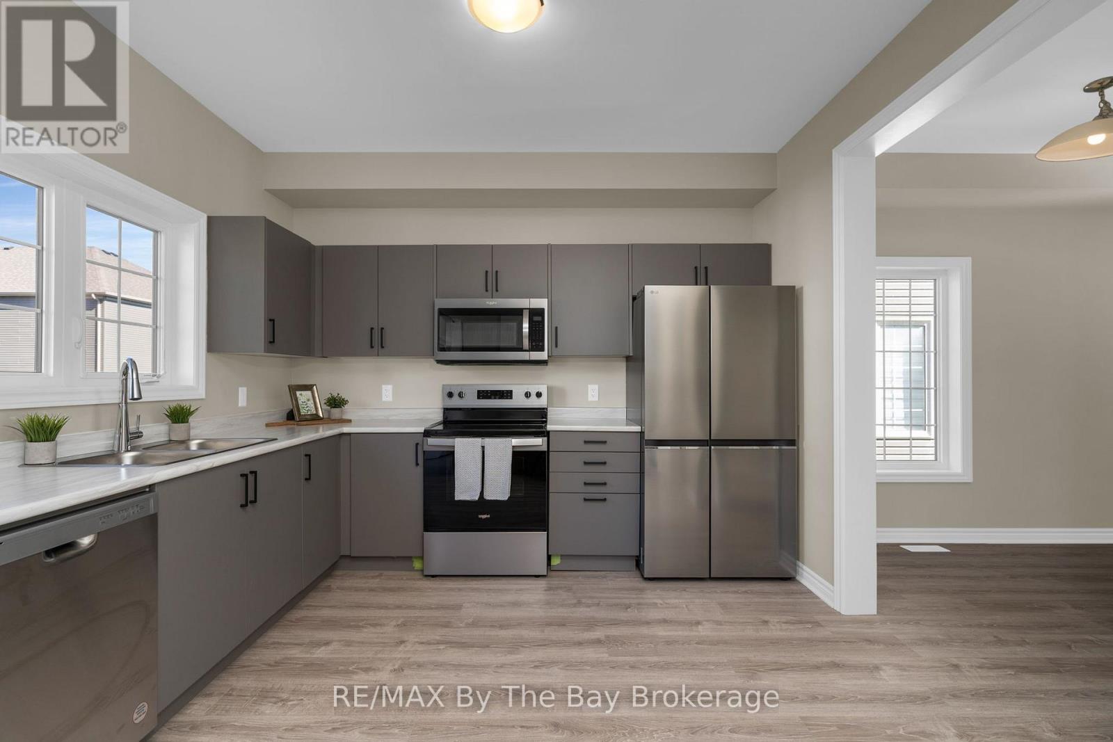 214 CUBITT STREET - 10