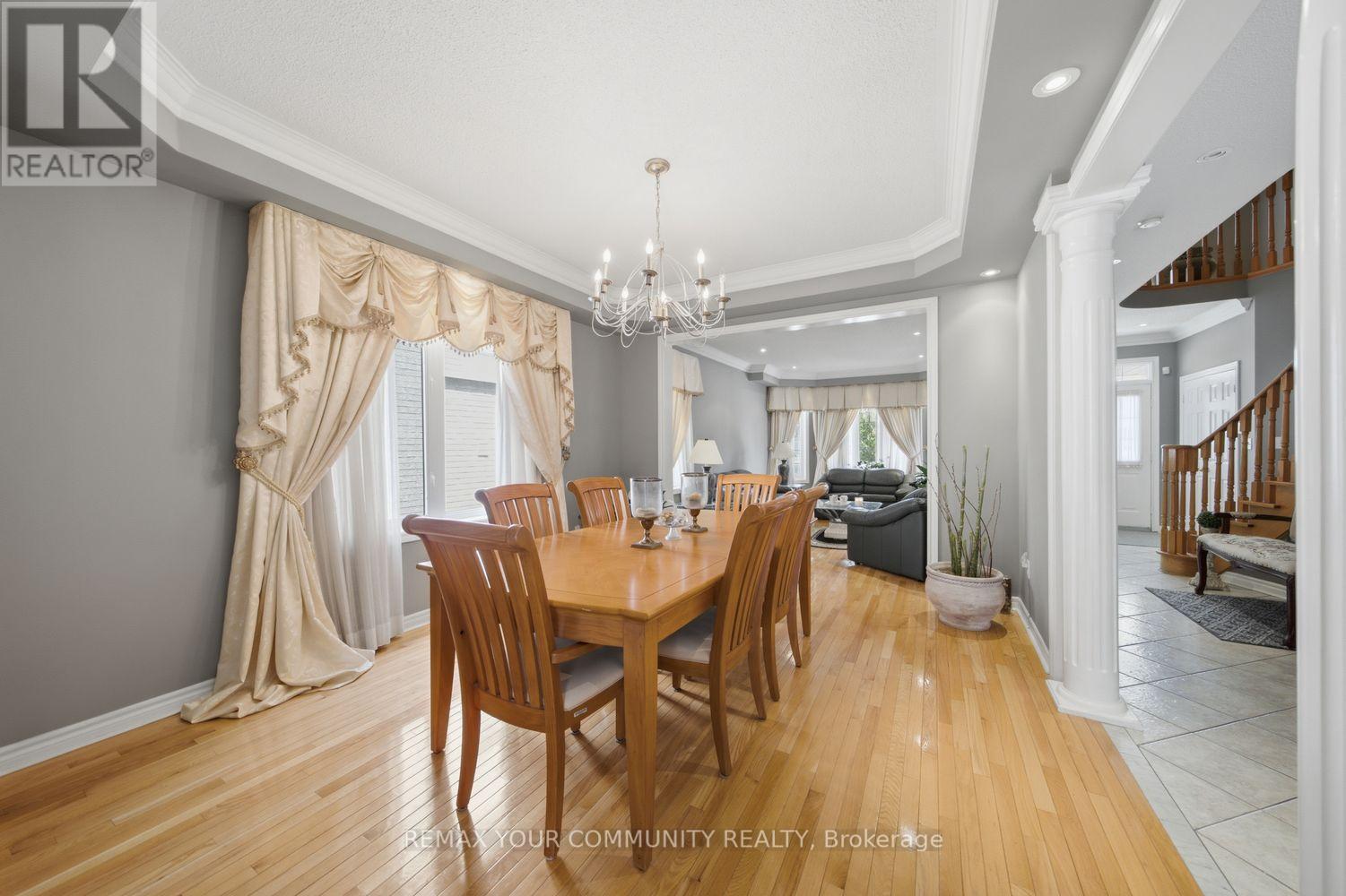 10 ST CLARE BOULEVARD - 10