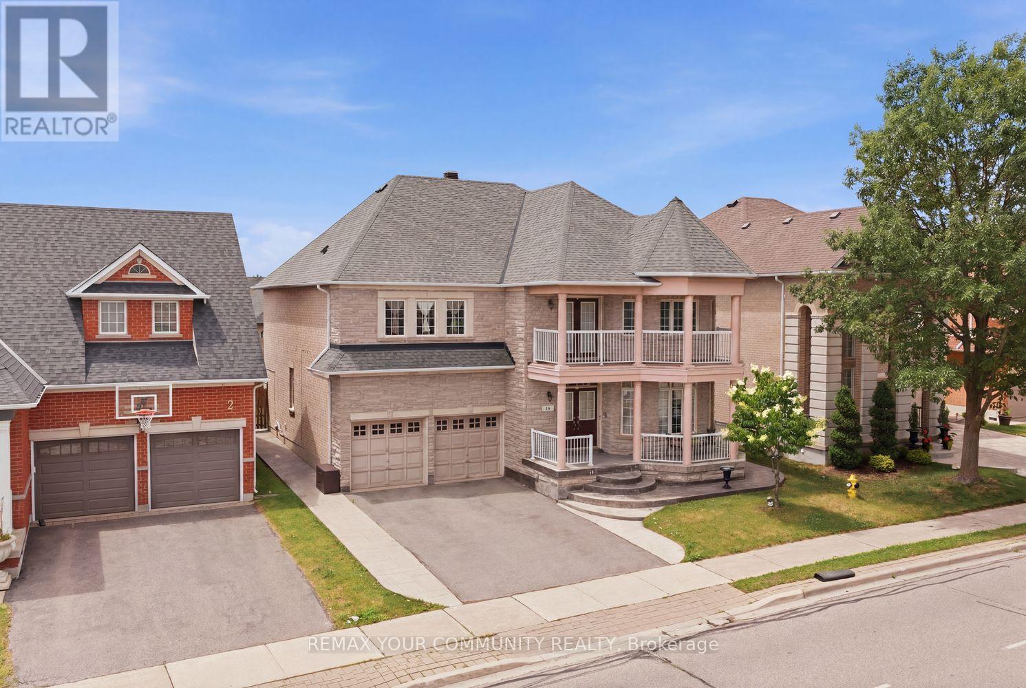 10 ST CLARE BOULEVARD - 2