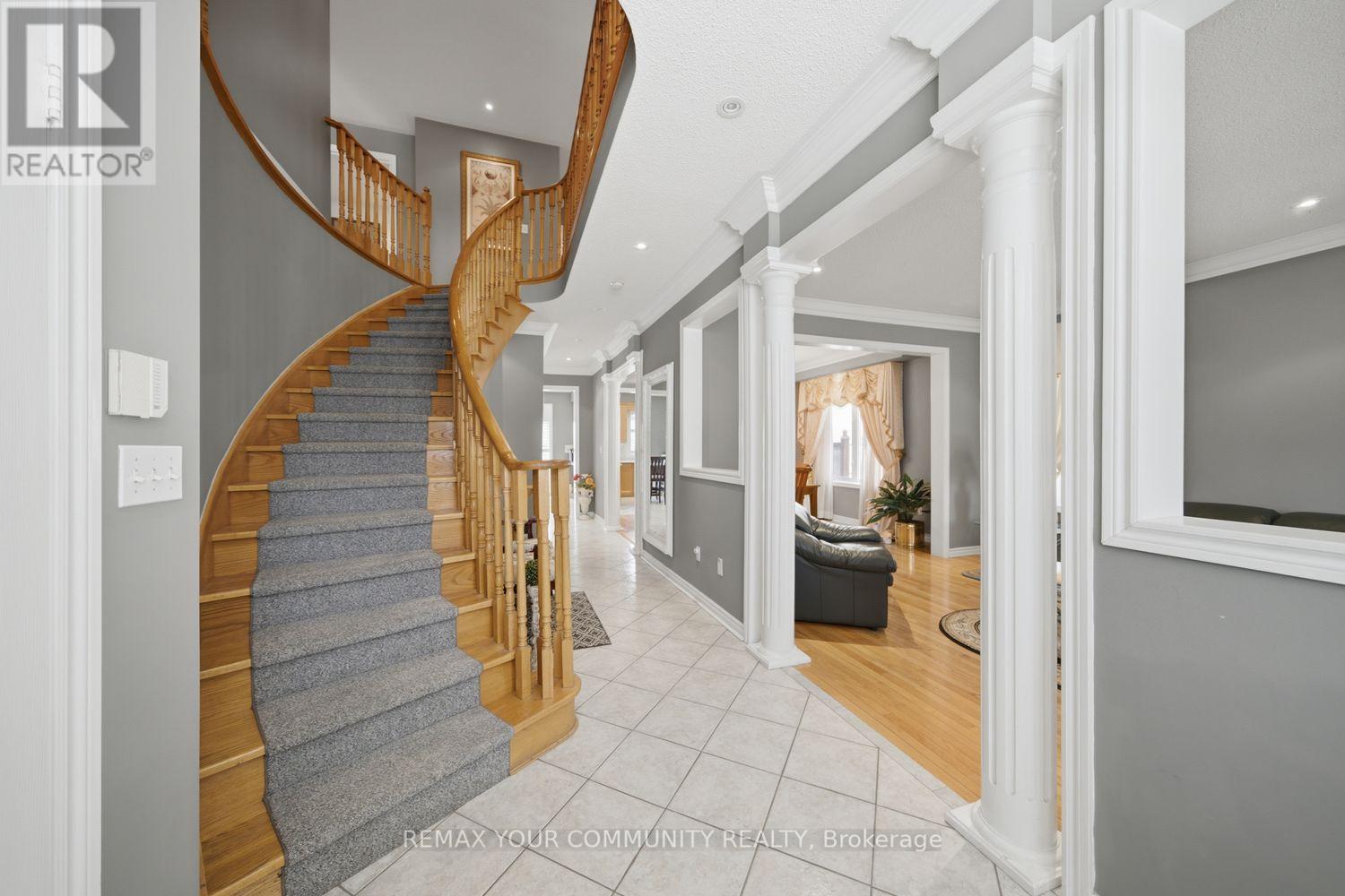 10 ST CLARE BOULEVARD - 4