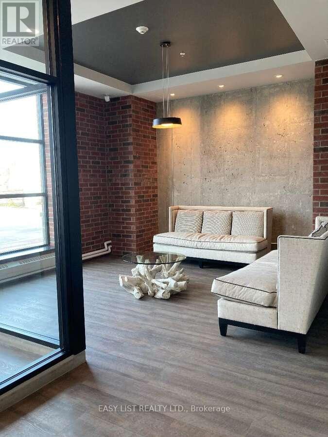 #316 21 MATCHEDASH STREET S - 23