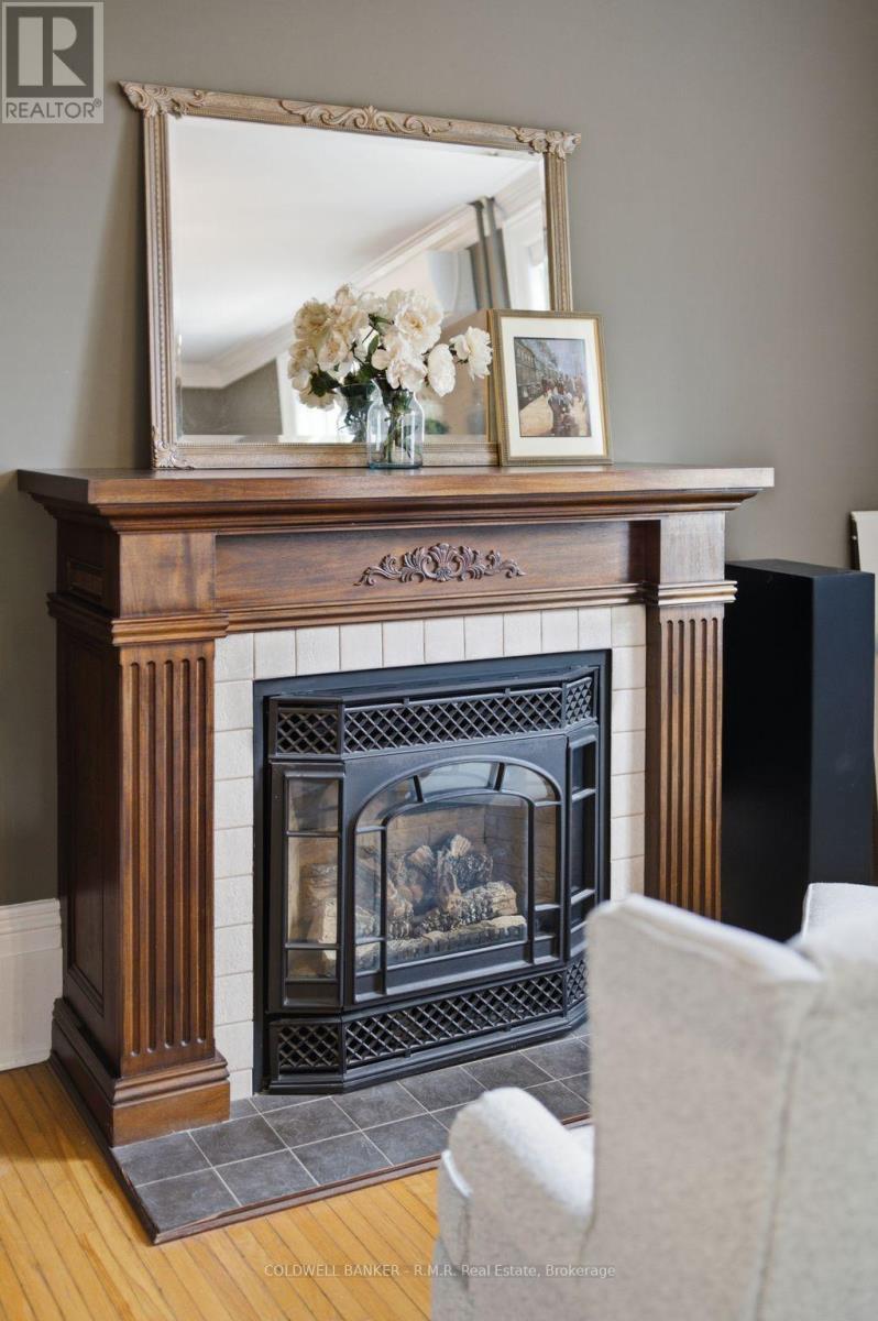 22 ELGIN STREET - 16