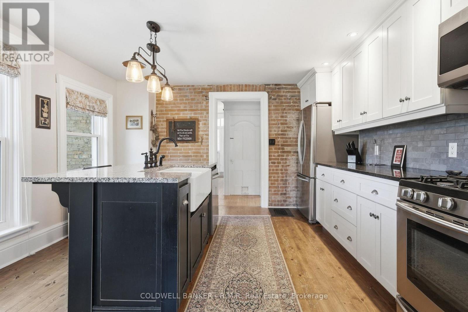 22 ELGIN STREET - 21